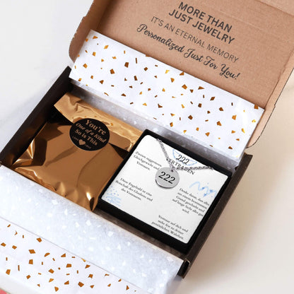 Engelszahl 222 - Kette mit Karte & Gravur